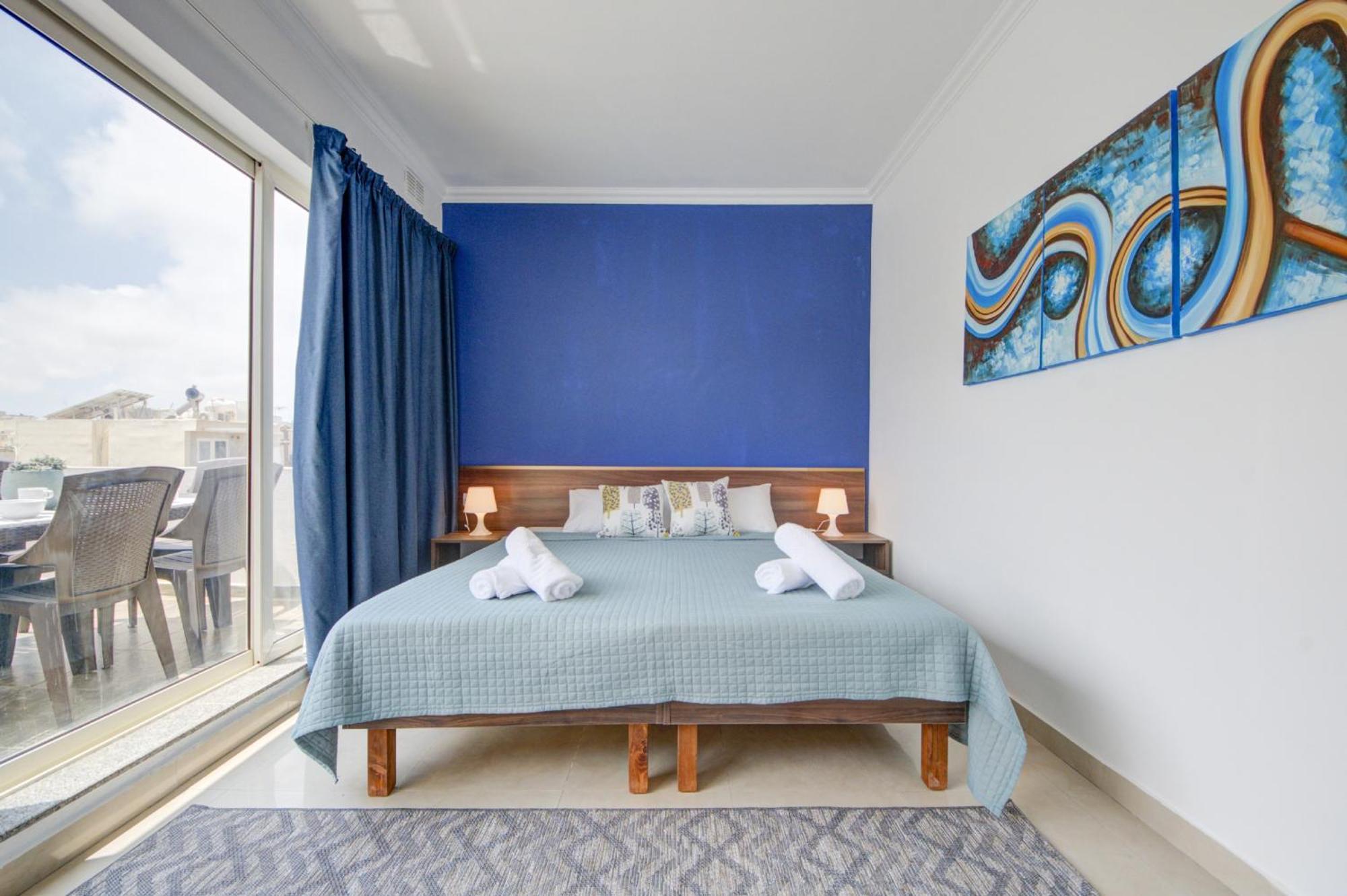 St Julian'S Unique 3-Bedroom Apartments Sleeps 9-10 St. Julian's Exteriör bild